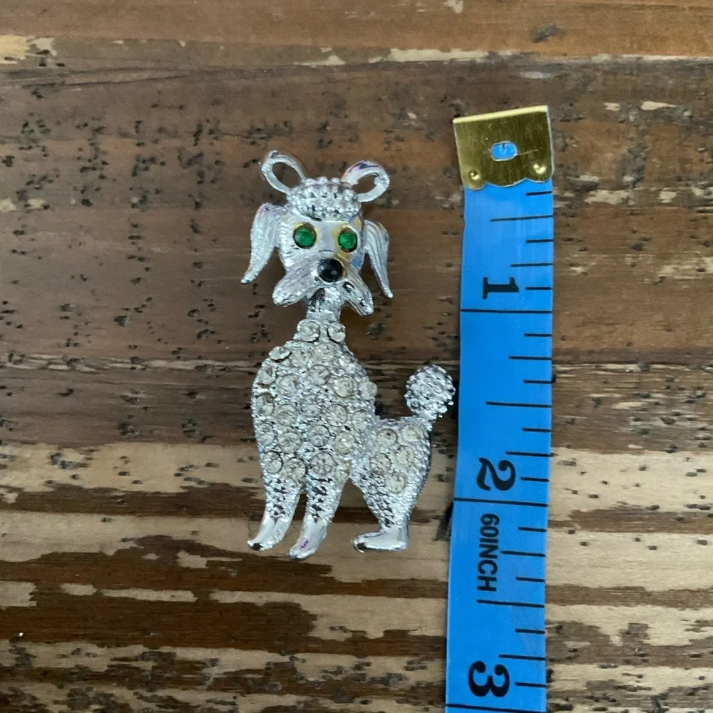 VINTAGE GREEN‎ EYED POODLE BROOCH